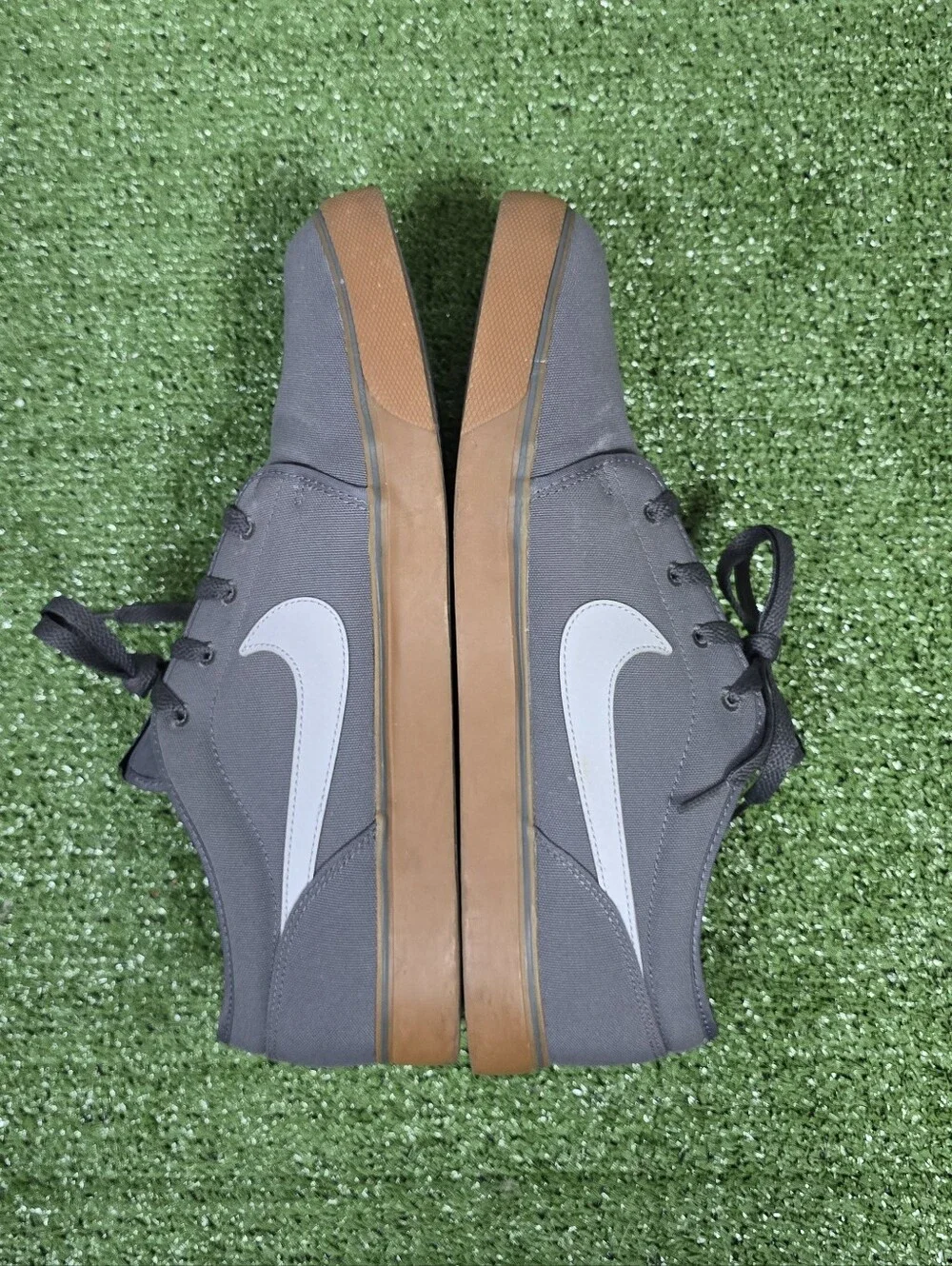 Nike Toki Cotton Canvas Low Laced Gum Sole Sneakers Dark Grey Size 14